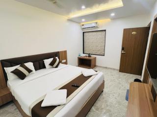 Tripli Hotels Sandal Woods - 6