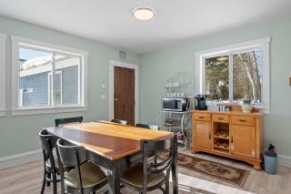 Lake Winnipesaukee Kona Carriage House Retreat - Moultonborough - 1