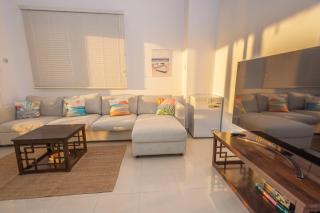 Seaview Escape - Ras al Khaimah - 3