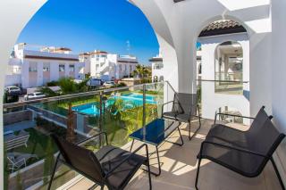 Sunset Paradise - Sleeps 4 Pool Terrace & Views - 9