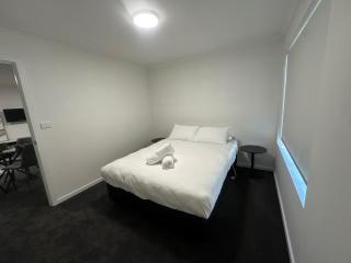 Elizabethan Lodge - 3