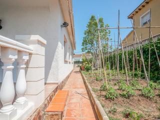 Preciosa casa con un enorme jardín - El Vendrell - 2