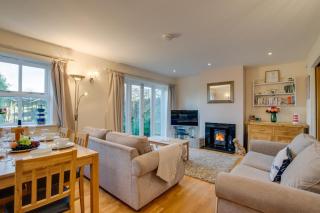 Rosemary's - coastal cottage Seaton - 6