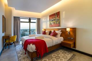 1 king-size Bed Stylish Westlands,Nairobi - 0