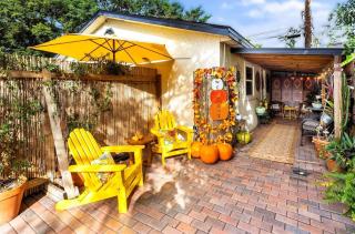 College Park-Orlando 5Star Villa Oasis - Home Away From Home - QUIET Neighborhood-PRIVATE Botanical Courtyard - mins from EOLA,DT, Winter Park - Free Parking & EV Plug In - Orlando - 5