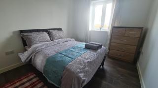 Riverside Apt- Sleeps 4 Parking & Transport Links - Barking - 4