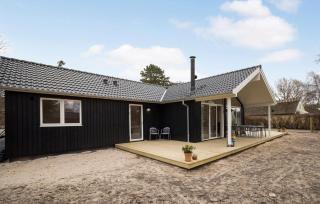 4 Bedroom Lovely Home In Liseleje - Liseleje - 2