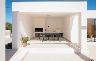 Cozy Home In Dvornice With Sauna - - 8