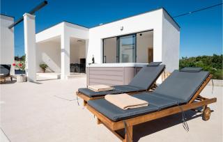 Cozy Home In Dvornice With Sauna - - 4