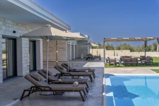 Villa Lux Solis - With 2 Pools - Khoumérion - 3