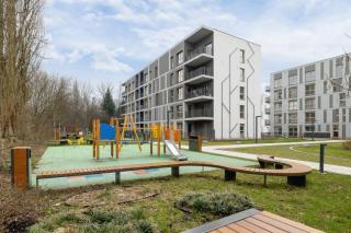 Lema 19 Uniqe Apartment in Kraków with Garden, Air Conditioning, Parking near Tauron Arena by Renters Prestige - Cracovia - 5