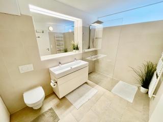 Beautiful spacious center flat with parking option - Graz - 7