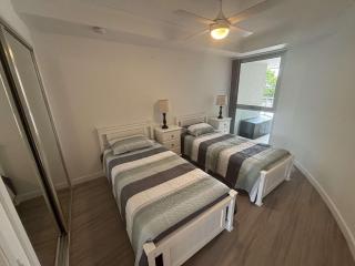 Seaside Sovereign Retreat - Caloundra - 7