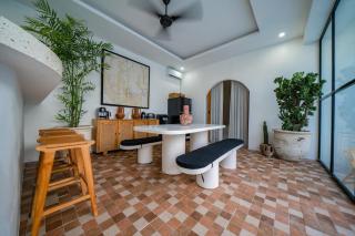 Pool Villa in Canggu include Breakfast - Sleeps 6 - Canggu - 1
