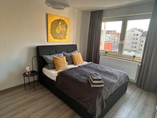 GÖH-moderne Wohnung in zentraler Lage, Balkon, self-check-in, WLAN, Netflix, DisneyPlus - 3