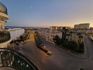 T2 renovated with ocean view - Quarteira - 0
