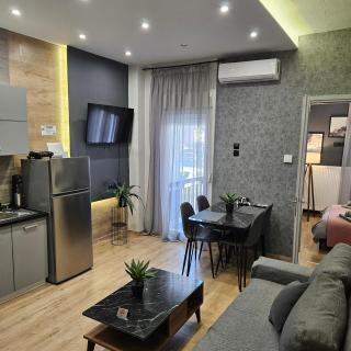 central 2 modern apartment - 0