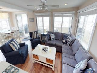 Ocean Front 1St Floor Duplex With Expansive Views In Brant Beach With Private Beach Access 12094 - Brant Beach - 8