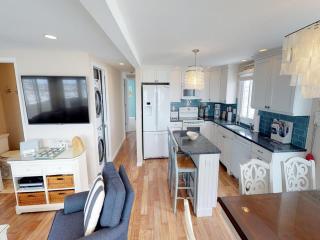 Ocean Front 1St Floor Duplex With Expansive Views In Brant Beach With Private Beach Access 12094 - Brant Beach - 6