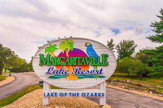 Lion's Den at the Safari Lodge - 3