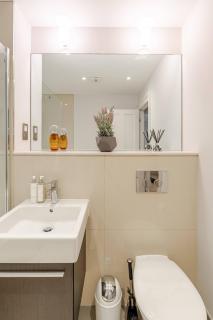 Lavish Designer 3 Bed Apartment near Oxford Street - Londra - 8