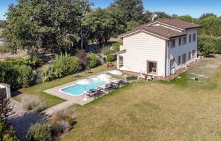 Stunning Home In San Giovanni In Marign - 0