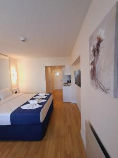 Beach View Bliss Apartment - Angisa - 9