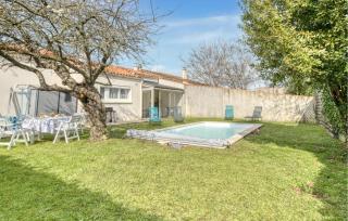 3 Bedroom Gorgeous Home In Rochefort - 2