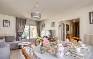 3 Bedroom Gorgeous Home In Rochefort - 5