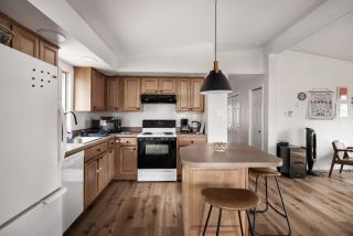 Cabin Wraparound Deck, WiFi, Grill, Dog-Friendly! - 8