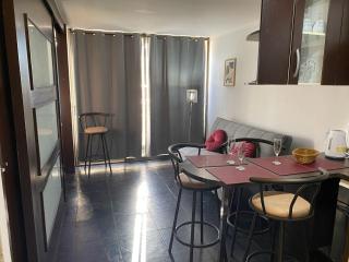 MWC Apartments Compañía 5 - 6