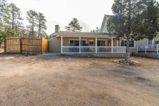 Mountain Retreat Hot Tub & Fire Pit with Views - 2