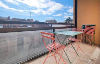 4 Bedroom Cozy Apartment In Périgueux - 0