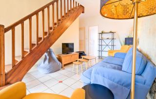 4 Bedroom Cozy Apartment In Périgueux - Périgueux - 8