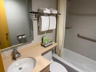 Floral Park Motor Lodge - 8