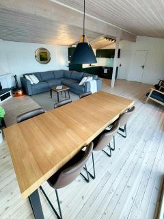 Cabin By Lake Tyrifjorden With Water Views - Hundstad - 4