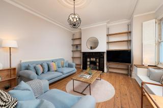 VESTO Three Bedroom Duplex Apartment in Clapham - London - 0