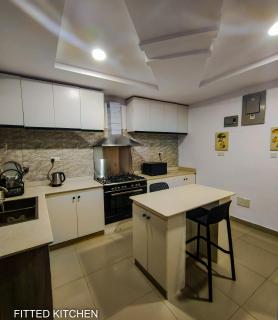 Litchfield Court - Aja - 6