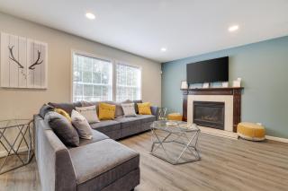 Spacious 5BR Home In Heart Of Poconos By Camelback Kalahari - 4