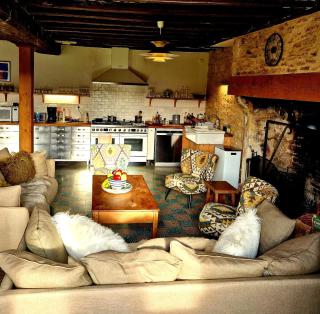 Pet friendly, spacious farmhouse on the Courtomer Estate, Normandy - 5