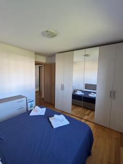 Crossroads Apartment - - 3