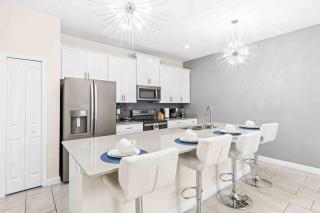 SUPER DOPE- Home w POOL & AMENITIEs - 4