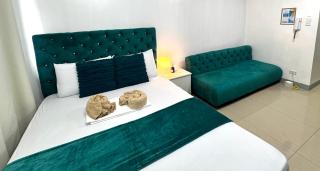 14102 Shore 2 Residences Cozy 1BR with Balcony by Prime Stay - Manila - 5