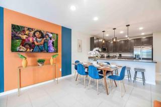 Designer Decorated - 3 Bedroom NEAR DISNEY - 4