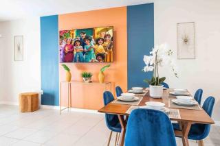 Designer Decorated - 3 Bedroom NEAR DISNEY - 3