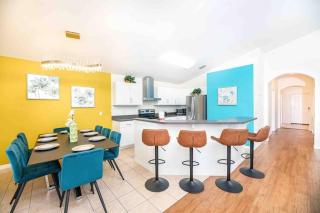 SUPER LUSH- FOAM BEDs w POOL & GAMEs - Kissimmee - 1
