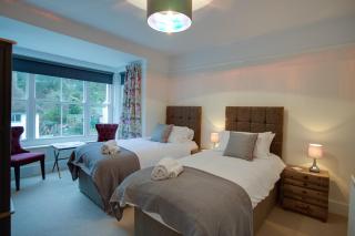 Luxury Large Five Bedroom Family House Sleeps 10 - 5