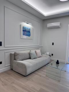 Mosaikon Guesthouses #Veikou Str - 8
