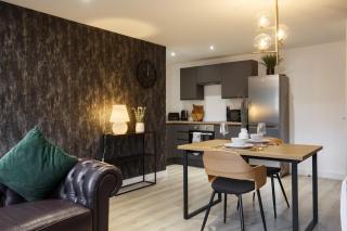 Homey 1 Bedroom Duplex in Conditioning House - 8