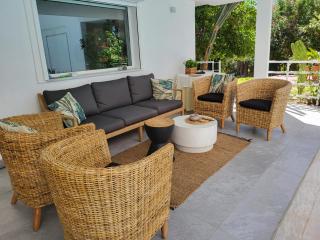El Mar, Pool House with 3 BDR, 7 min from beach - Saronida - 9